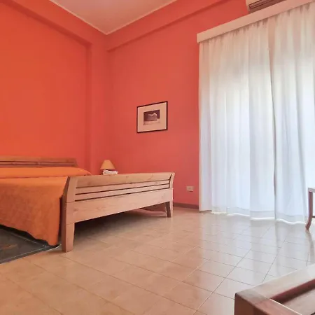 Appartamento Molo Santa Lucia 248